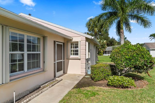 1261 Pine Sage Circle, West Palm Beach, FL 33409