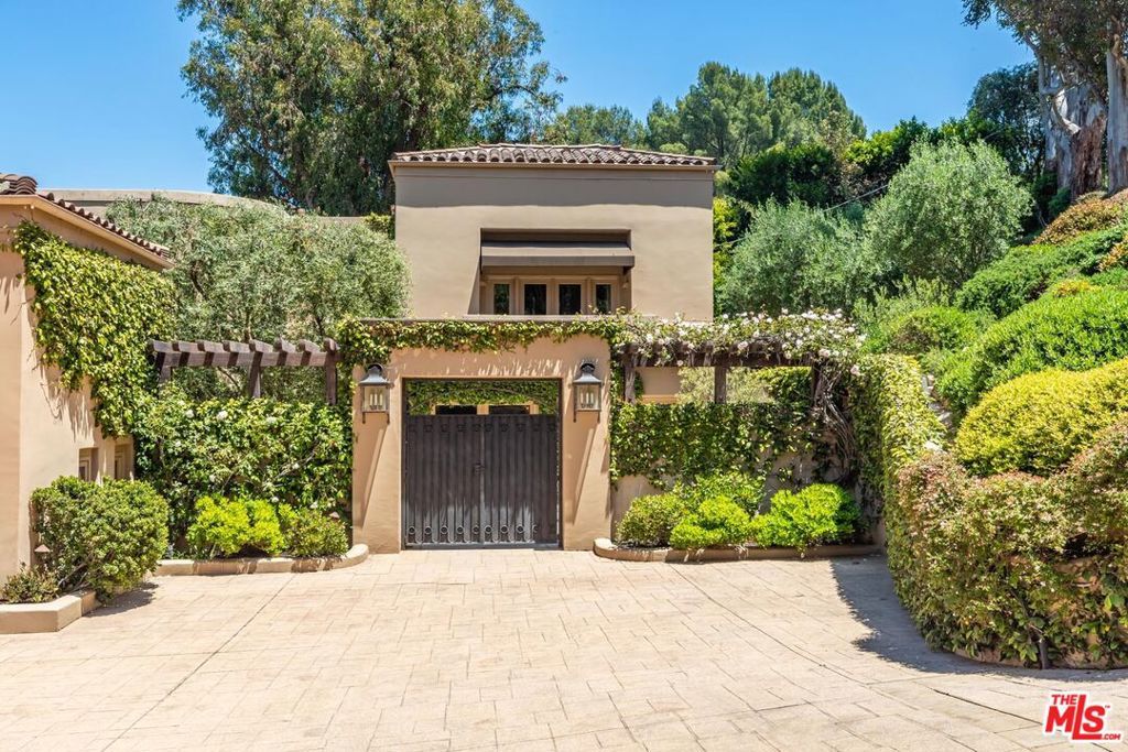 14701 Mulholland Drive, Los Angeles, CA 90077 — photo 4