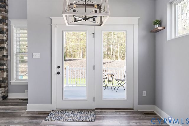 5650 Saint Leger Dr, New Kent, VA 23140