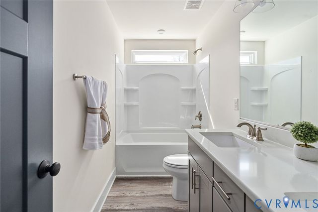 5650 Saint Leger Dr, New Kent, VA 23140