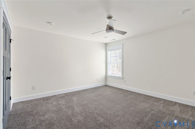 5650 Saint Leger Dr, New Kent, VA 23140