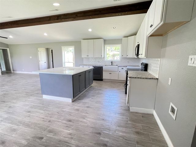 52 Quail Run Road, Sherman, TX 75090