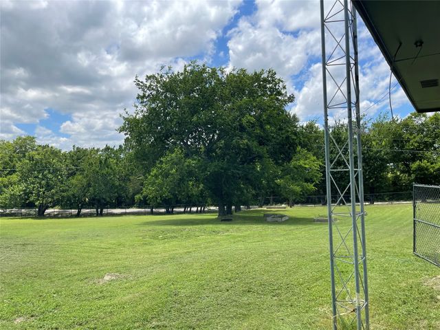 52 Quail Run Road, Sherman, TX 75090
