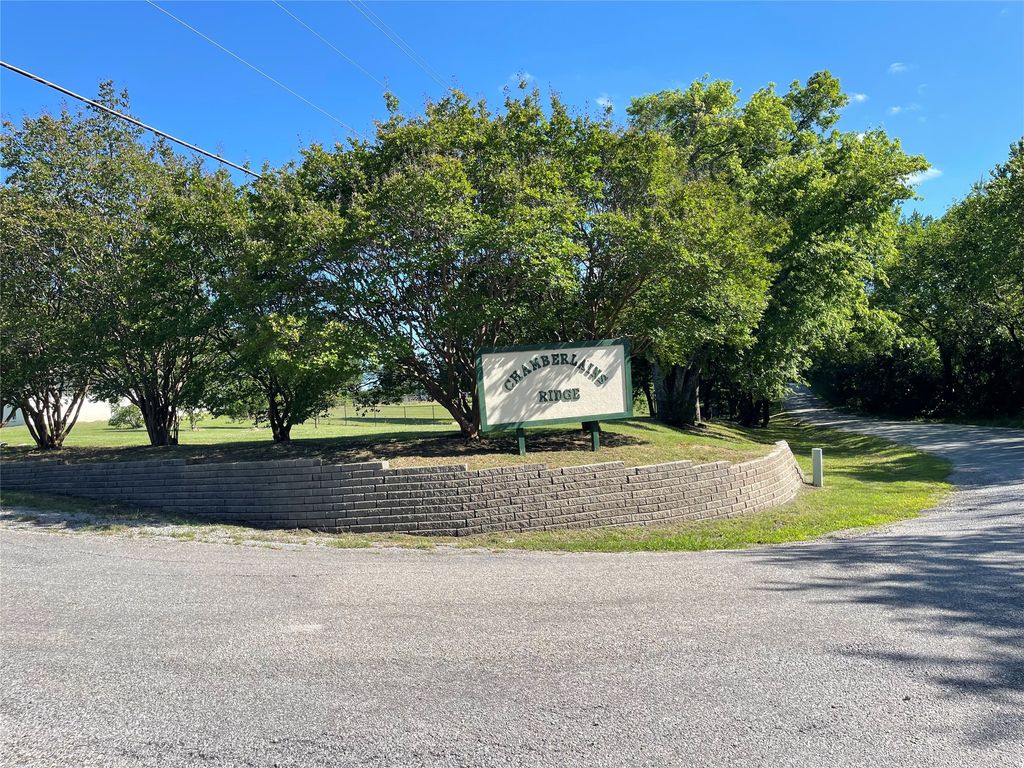 52 Quail Run Road, Sherman, TX 75090