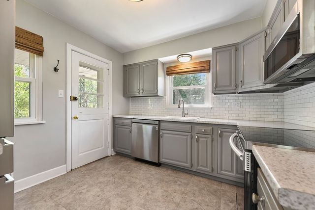 3237 Apache, Bethel Park, PA 15241
