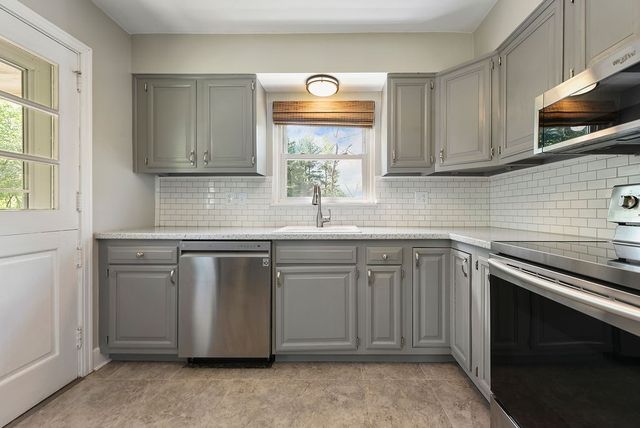 3237 Apache, Bethel Park, PA 15241