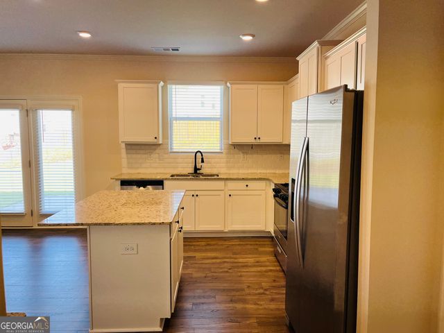 910 Sly Fox Run, Fairburn, GA 30213