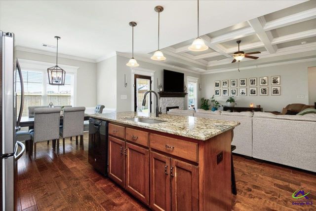 129 Savannah Lane, Bonaire, GA 31005