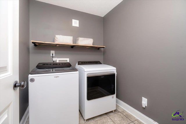 129 Savannah Lane, Bonaire, GA 31005