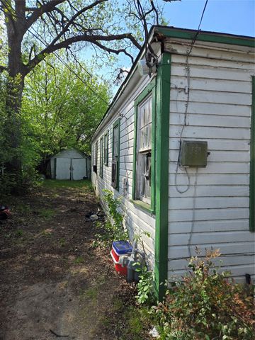 2510 Southland Street, Dallas, TX 75215