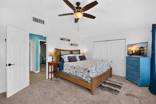 1194 LINDEN ROAD, Venice, FL 34293
