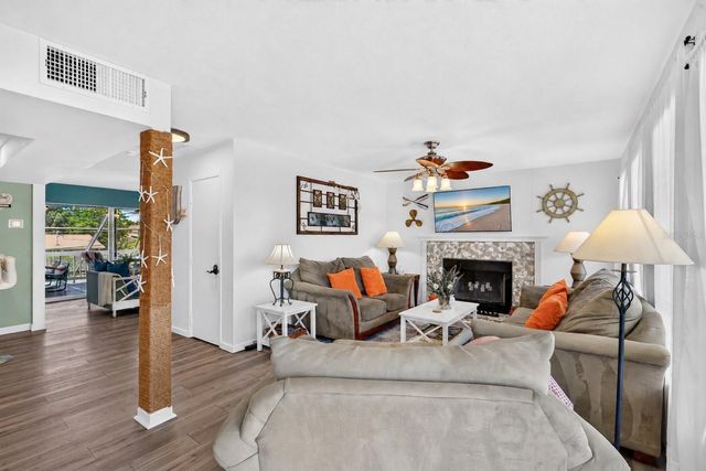1194 LINDEN ROAD, Venice, FL 34293