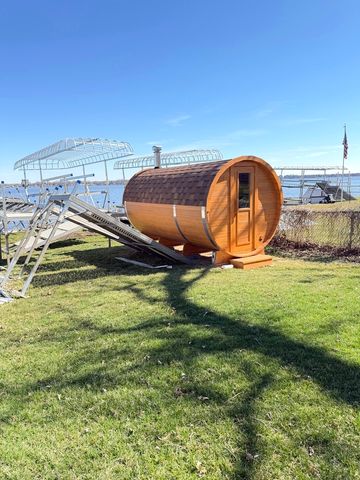 5010 Woodrow Avenue, Mchenry, IL 60051