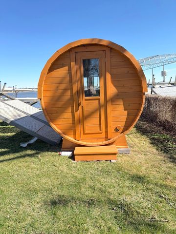 5010 Woodrow Avenue, Mchenry, IL 60051