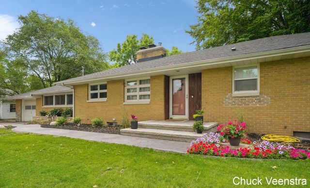 413 Sherman Street, Middleville, MI 49333