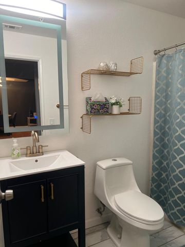 640 W 4th Street, 205, Long Beach, CA 90802