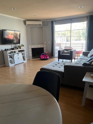 640 W 4th Street, 205, Long Beach, CA 90802