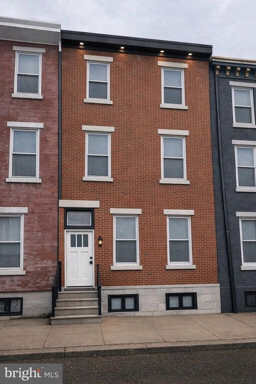 1423 E SUSQUEHANNA AVE, PHILADELPHIA, PA 19125 — exterior