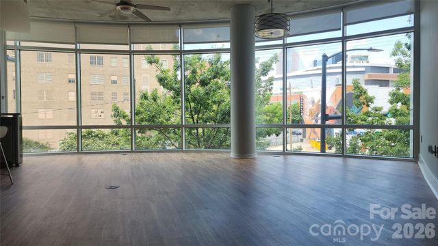 505 E 6th Street 301, Charlotte, NC 28202