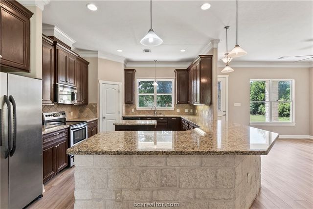 6701 Old Reliance Road, Bryan, TX 77808