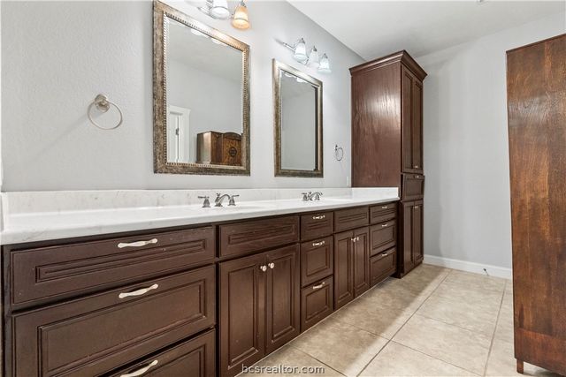 6701 Old Reliance Road, Bryan, TX 77808