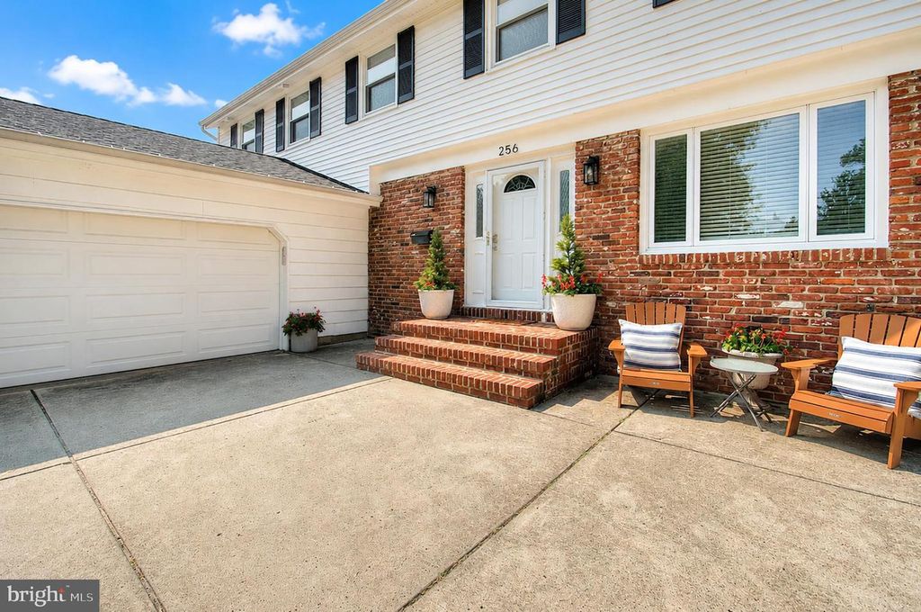 256 RAMBLEWOOD PKWY, MOUNT LAUREL, NJ 08054 — photo 2