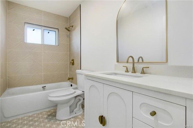 401 Kendall Avenue, Los Angeles, CA 90042