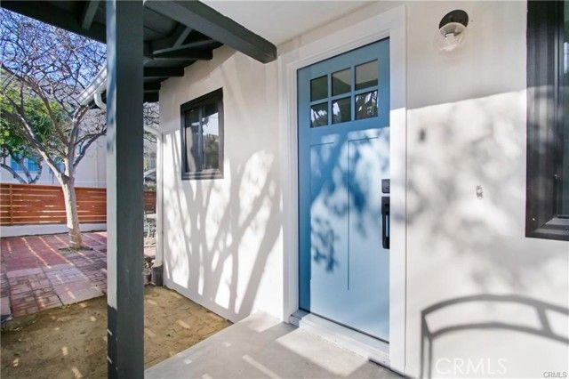 401 Kendall Avenue, Los Angeles, CA 90042