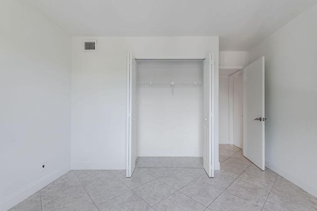 617 Sea Pine Way D2, Greenacres, FL 33415