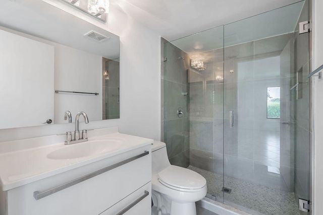 617 Sea Pine Way D2, Greenacres, FL 33415