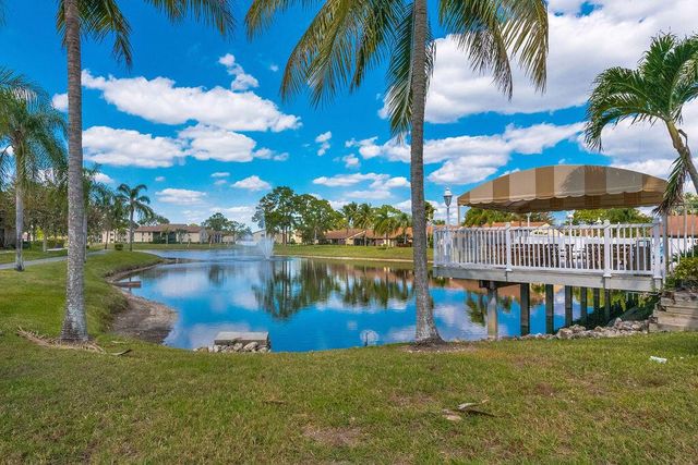 617 Sea Pine Way D2, Greenacres, FL 33415