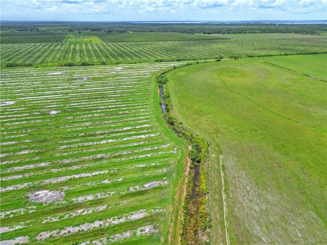 8495 COUNTY ROAD 621, Lorida, FL 33857