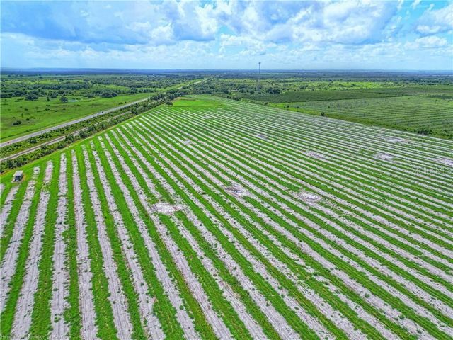 8495 COUNTY ROAD 621, Lorida, FL 33857