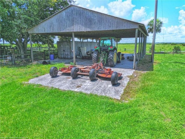 8495 COUNTY ROAD 621, Lorida, FL 33857