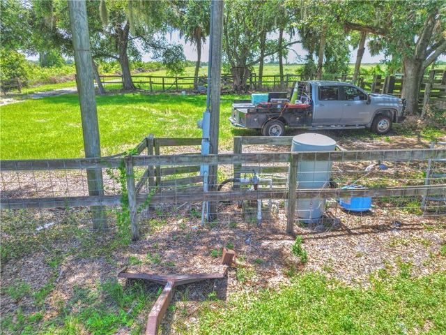 8495 COUNTY ROAD 621, Lorida, FL 33857