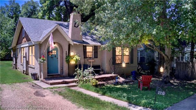 2210 S N Street, Fort Smith, AR 72901