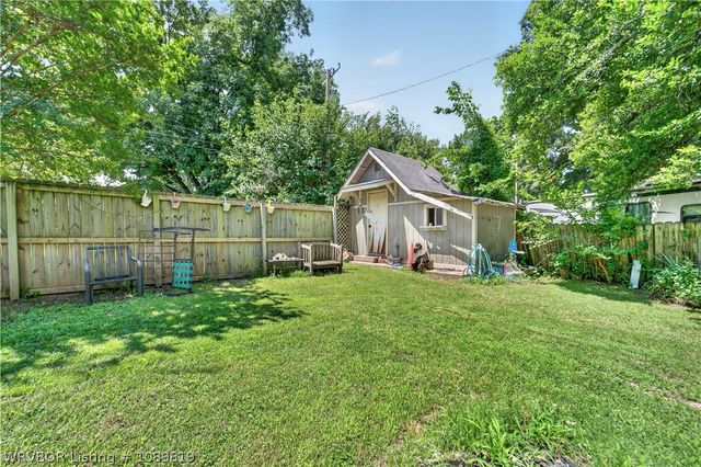 2210 S N Street, Fort Smith, AR 72901