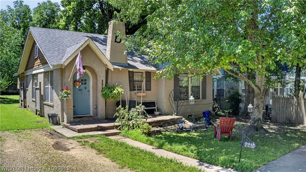2210 S N Street, Fort Smith, AR 72901