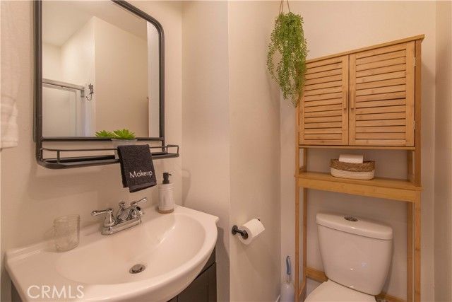 43399 Primrose Dr, Big Bear Lake, CA 92315