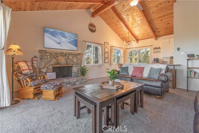 43399 Primrose Dr, Big Bear Lake, CA 92315