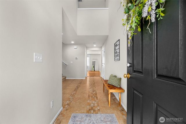 6864 Fresco Drive SE, Lacey, WA 98513