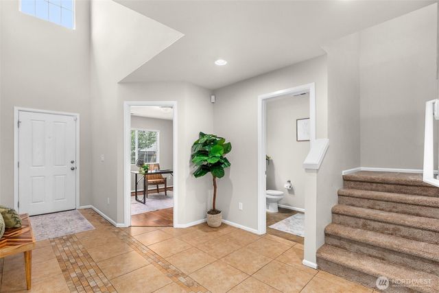 6864 Fresco Drive SE, Lacey, WA 98513