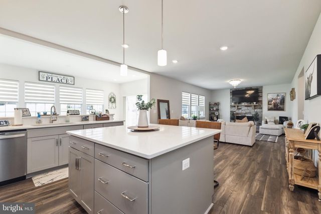 2089 WHITHORN HILL, Jeffersonton, VA 22724