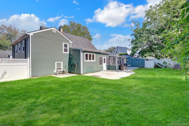 1456 Peters Boulevard, Bay Shore, NY 11706