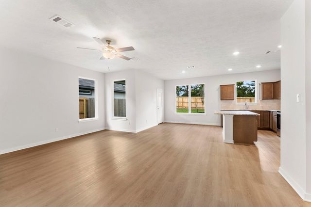 309 Rockbridge Drive, Huntsville, TX 77340
