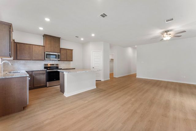 309 Rockbridge Drive, Huntsville, TX 77340