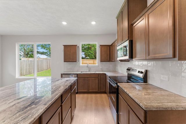 309 Rockbridge Drive, Huntsville, TX 77340