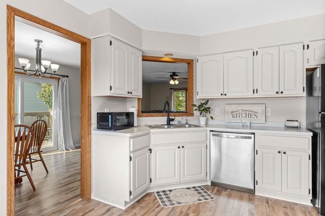 633 Naragansett Avenue, Baraboo, WI 53913