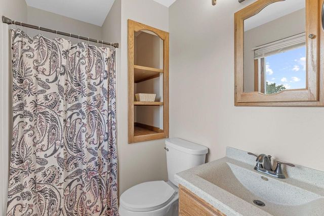 633 Naragansett Avenue, Baraboo, WI 53913