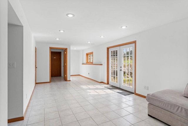 633 Naragansett Avenue, Baraboo, WI 53913